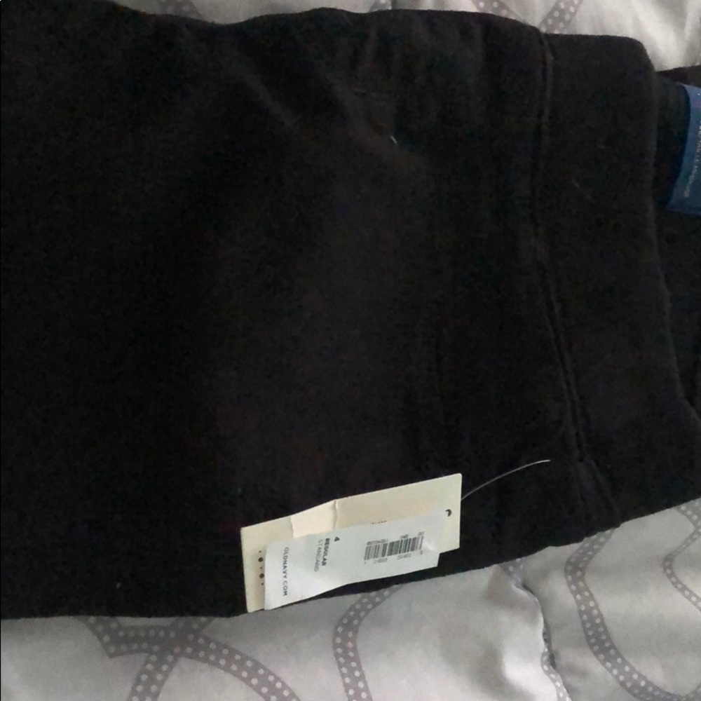 Brand new women's Old navy pants size 4